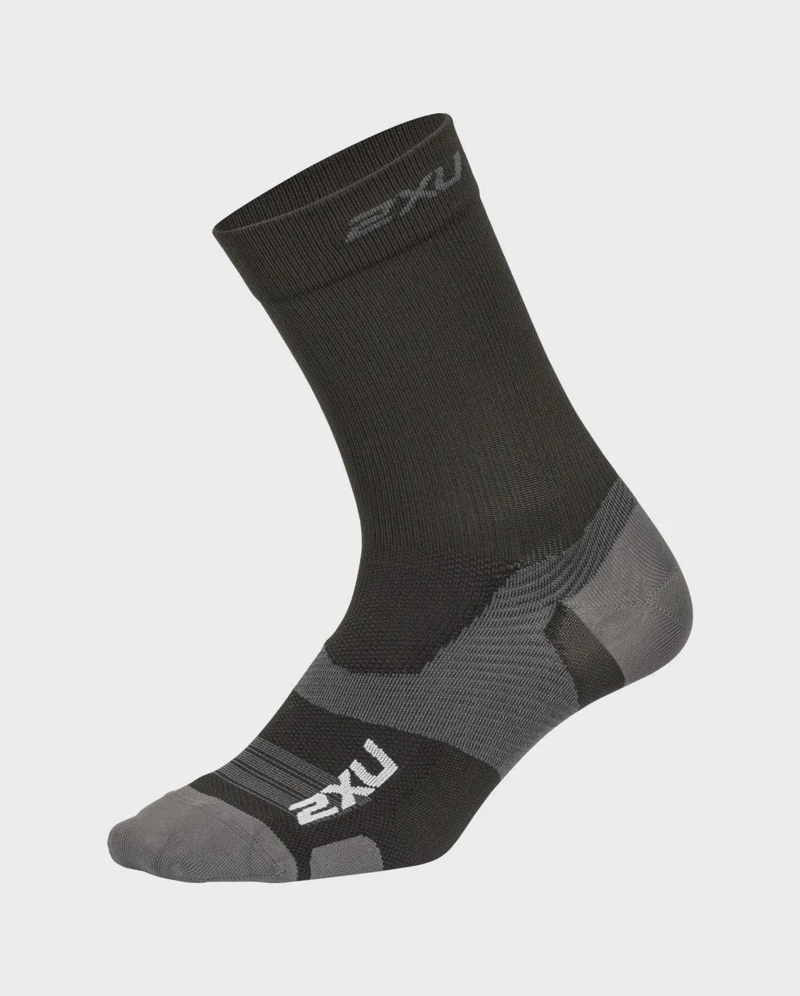 2XU Vectr Light Cushion Crew Socks - Black/Titanium