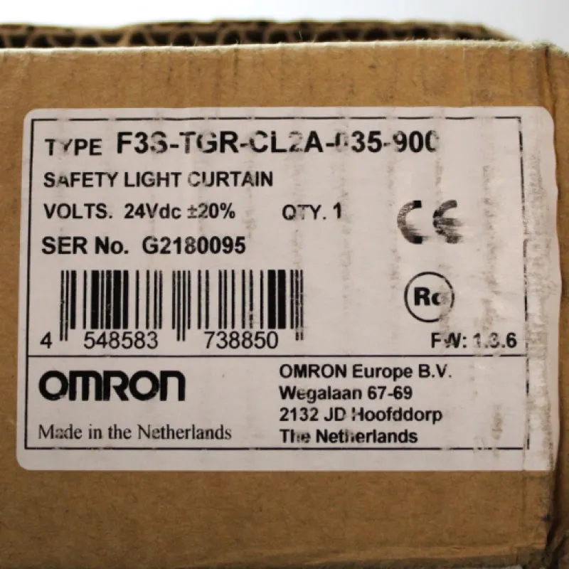 Omron 2 x PNP 14ms 24V 250mA IP65 F3S Safety Light Curtain F3S-TGR-CL2A-035-900