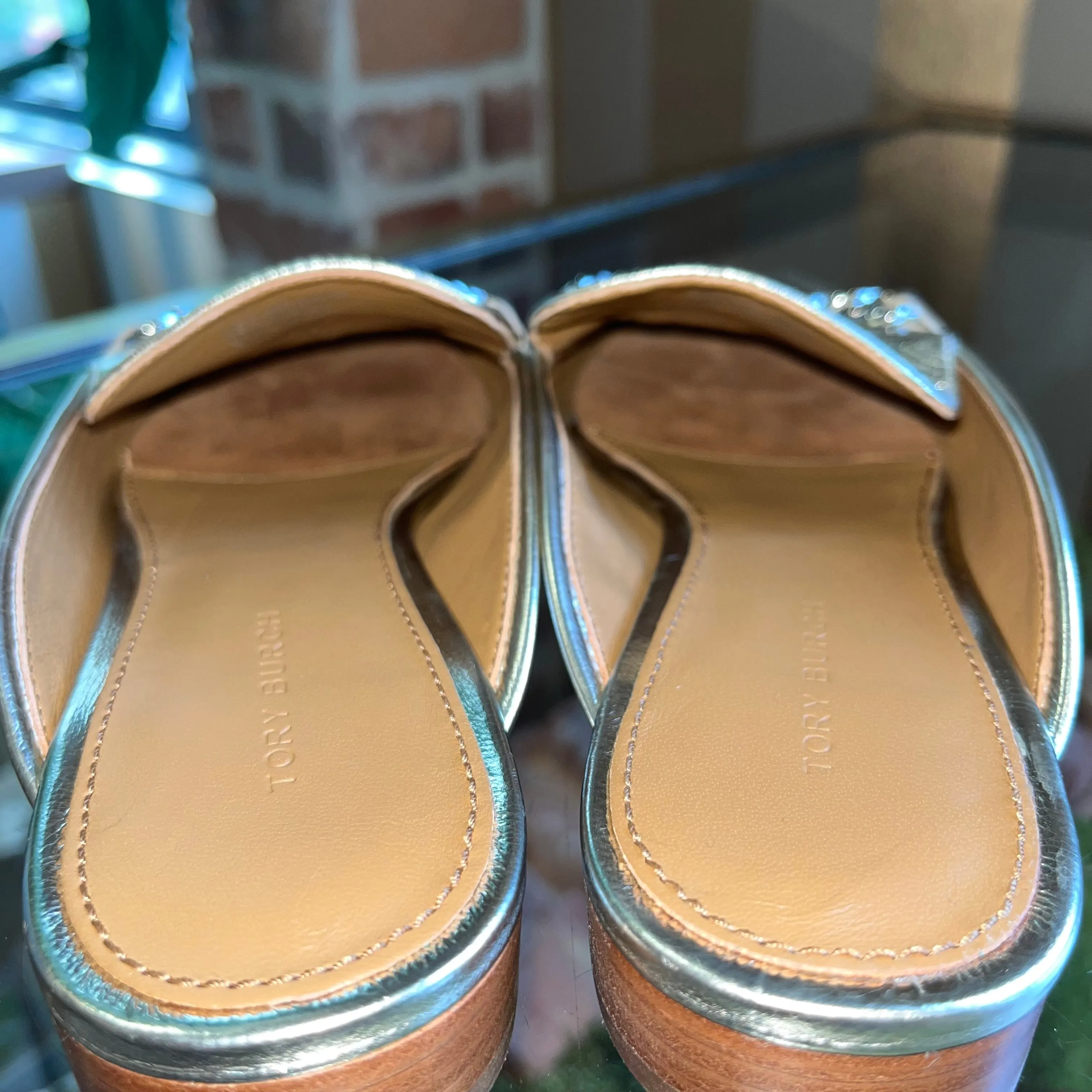 TORY BURCH Champagne Leather Mules With Chain SZ 6.5